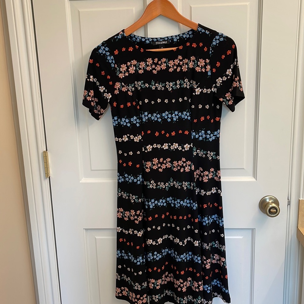 Roz & Ali small floral jersey dress size XS